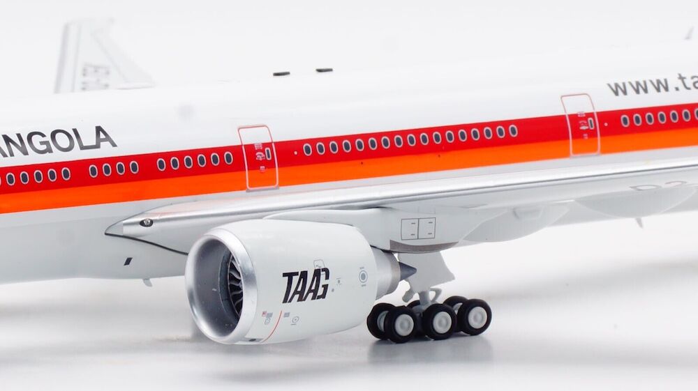 Boeing 777 TAAG Angola – 1/200 Inflight200 – Avec Support, Neuf
